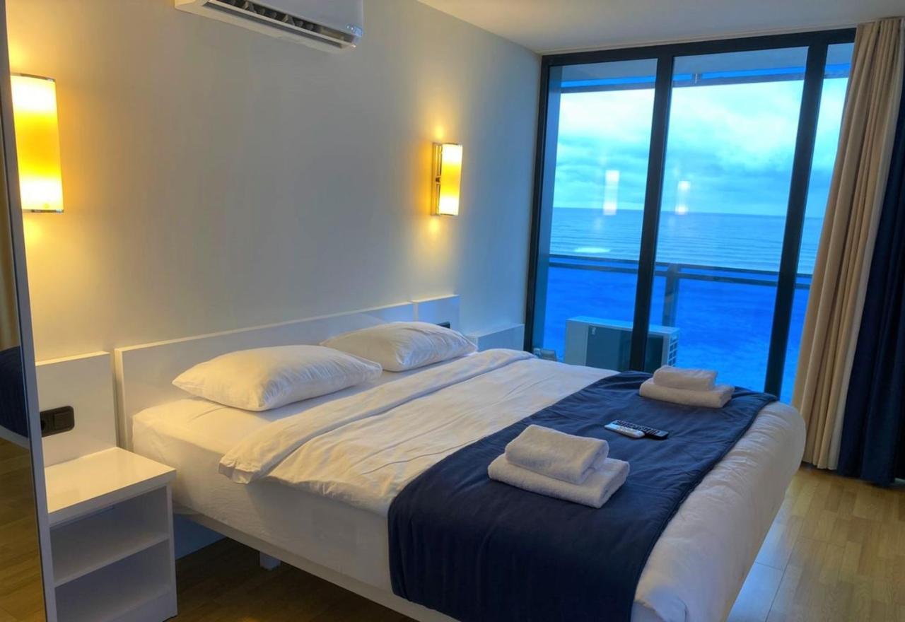 Orbi City Sea View Apartmentsバトゥーミ エクステリア 写真